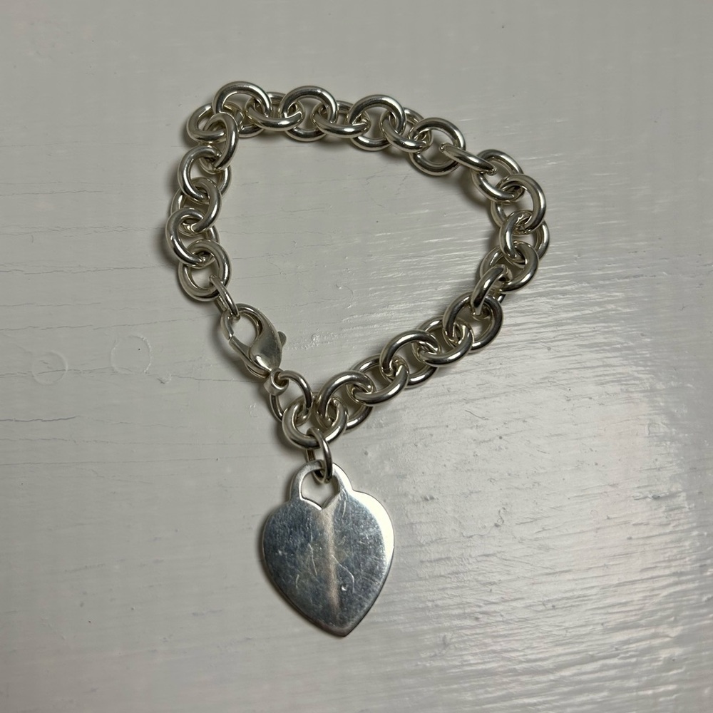 Tiffany & Co. Heart Tag Charm Round Link Bracelet in Sterling Silver